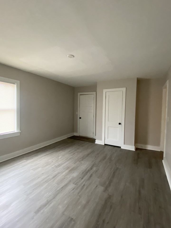 147 E Bridge St #2 - Photo 6 of 31