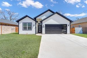 featured image of 1323 S Montgomery St