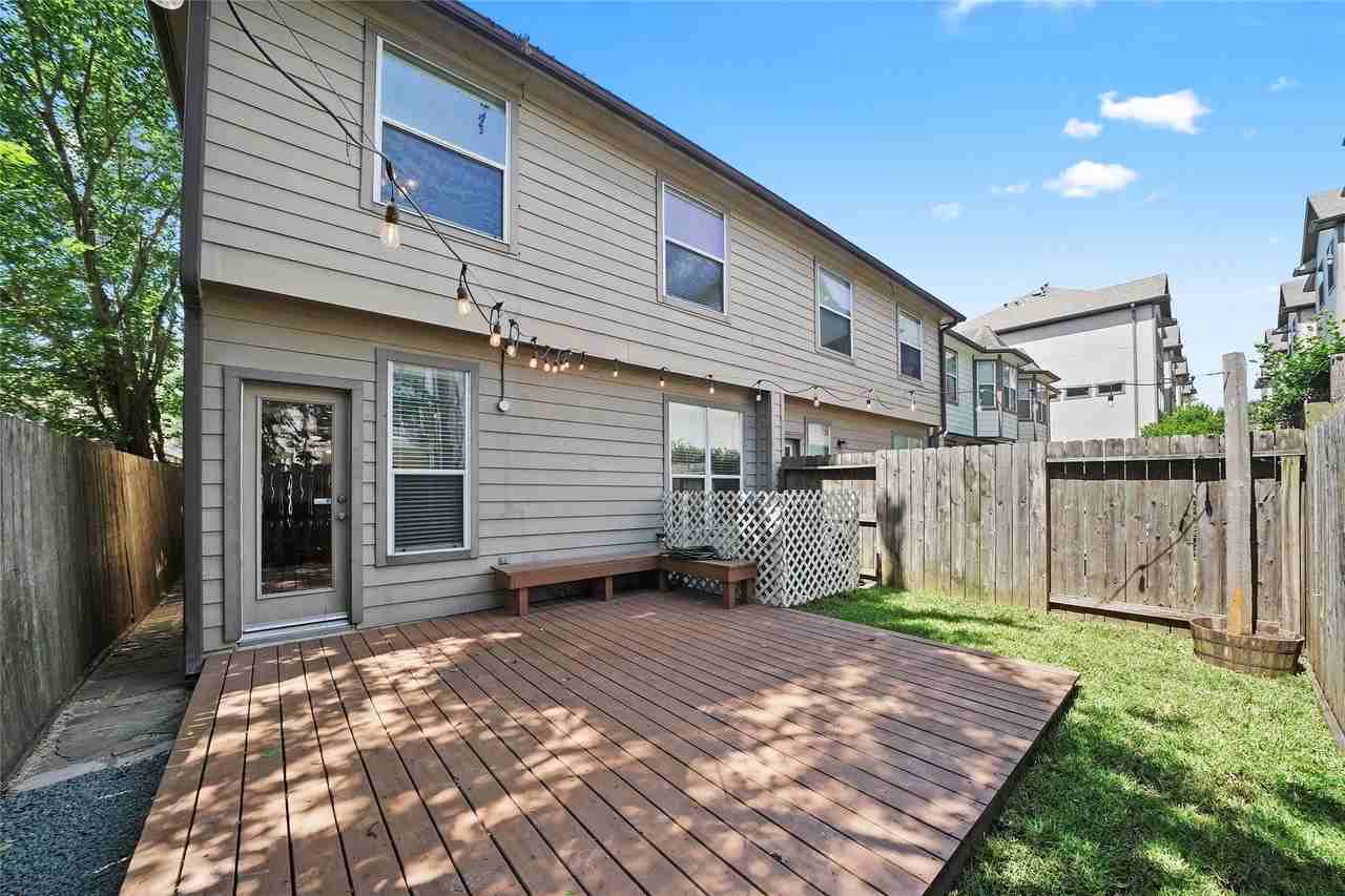 5830 Petty St - Photo 4 of 15