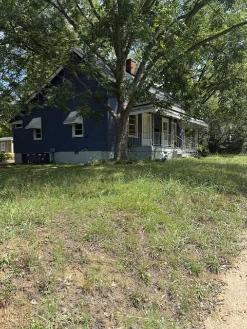 642 Carla St #1 - Photo 2 of 11