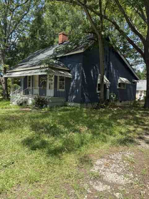 642 Carla St #1 - Photo 3 of 11