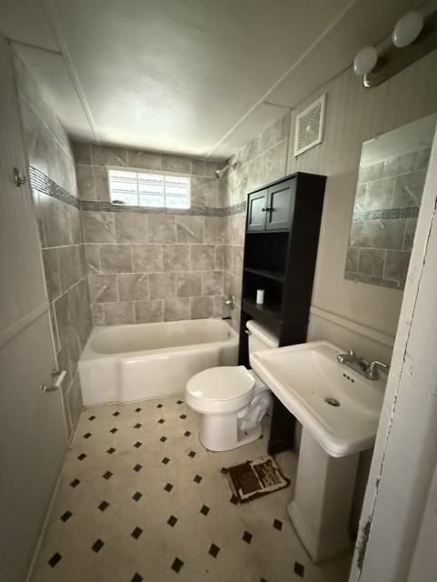 642 Carla St #1 - Photo 6 of 11