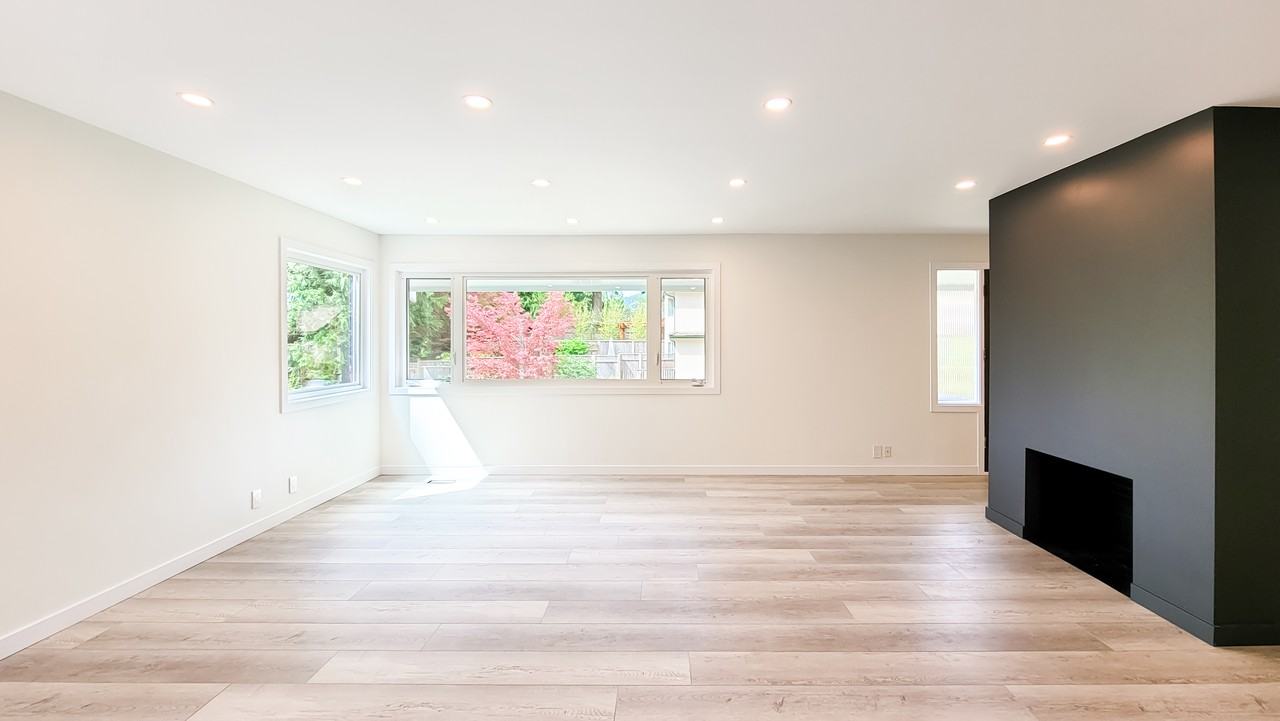 5080 Cliffridge Avenue - Photo 7 of 18