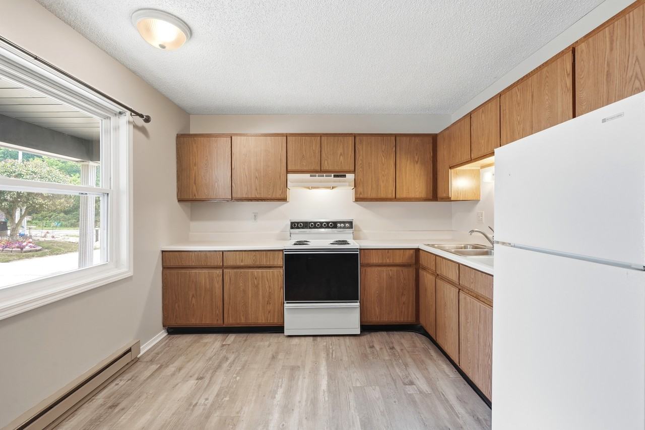 1496 E Kammerer Rd #1496 - Photo 4 of 20