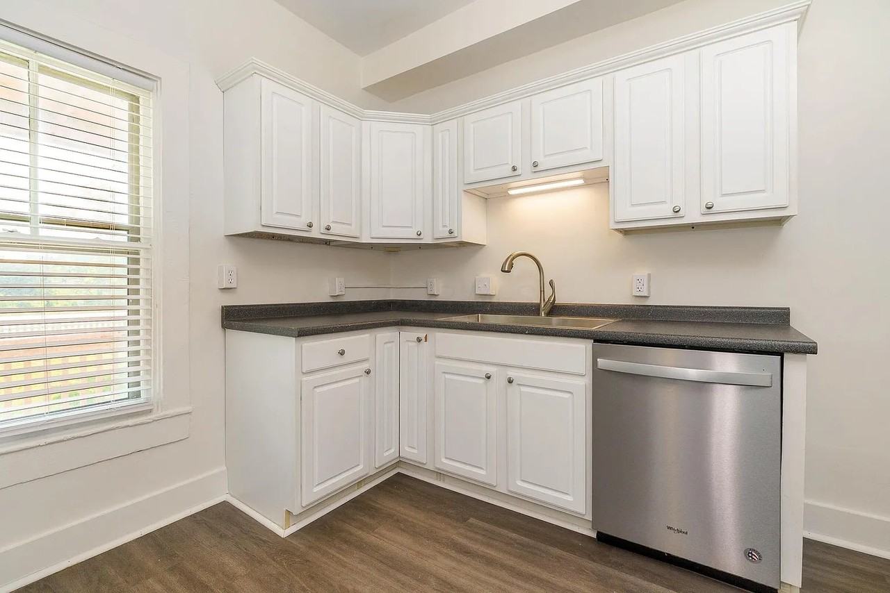 684 Hamlet St #684 - Photo 6 of 15