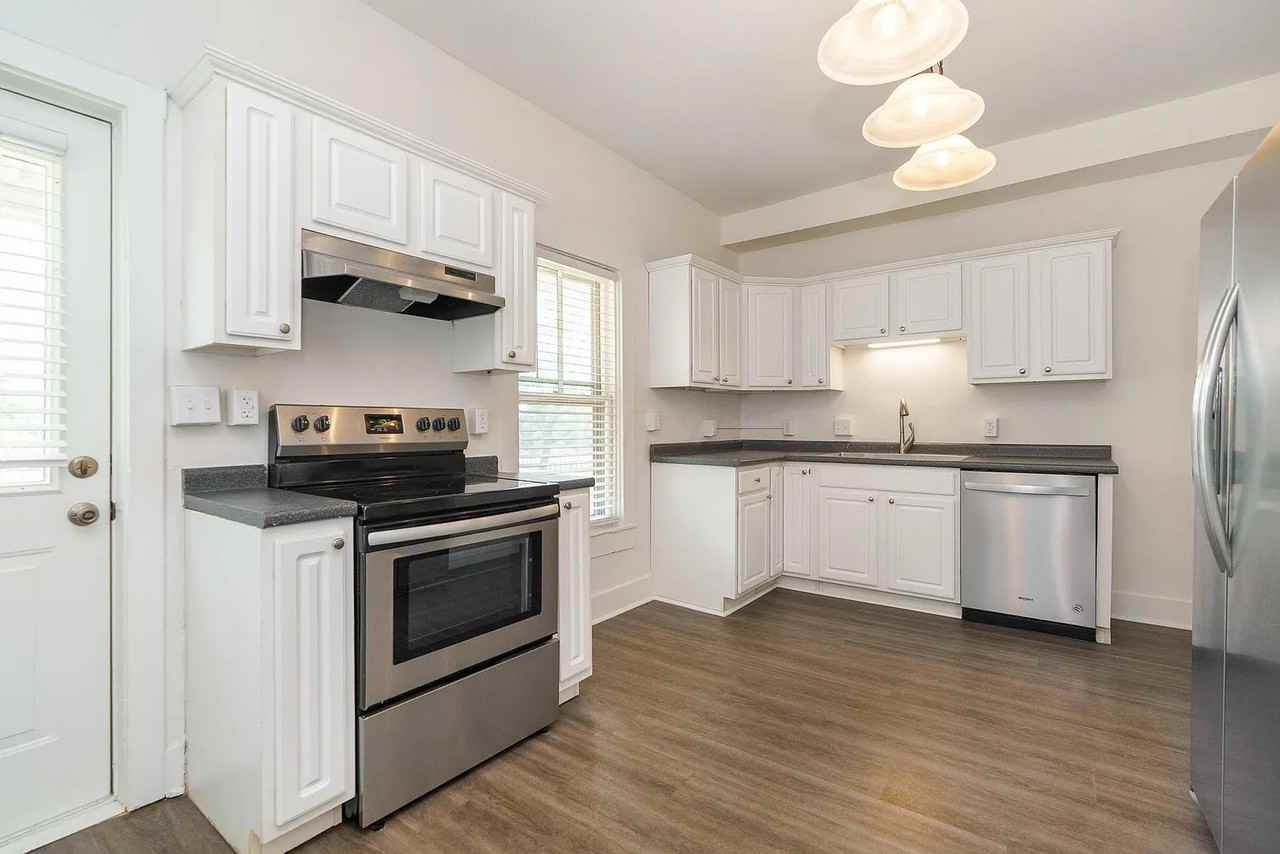 684 Hamlet St #684 - Photo 7 of 15