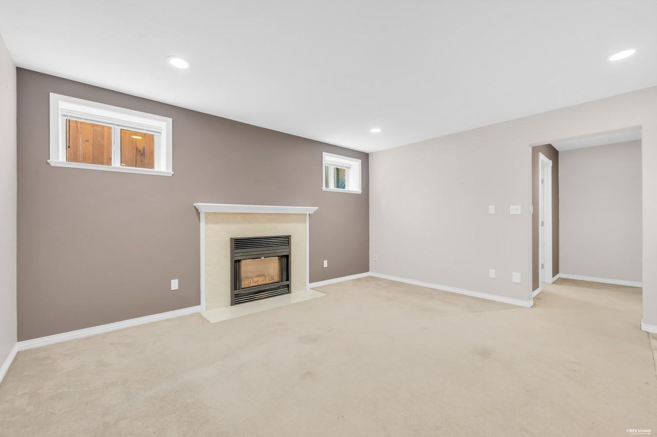 539 Linton Street - Photo 5 of 24