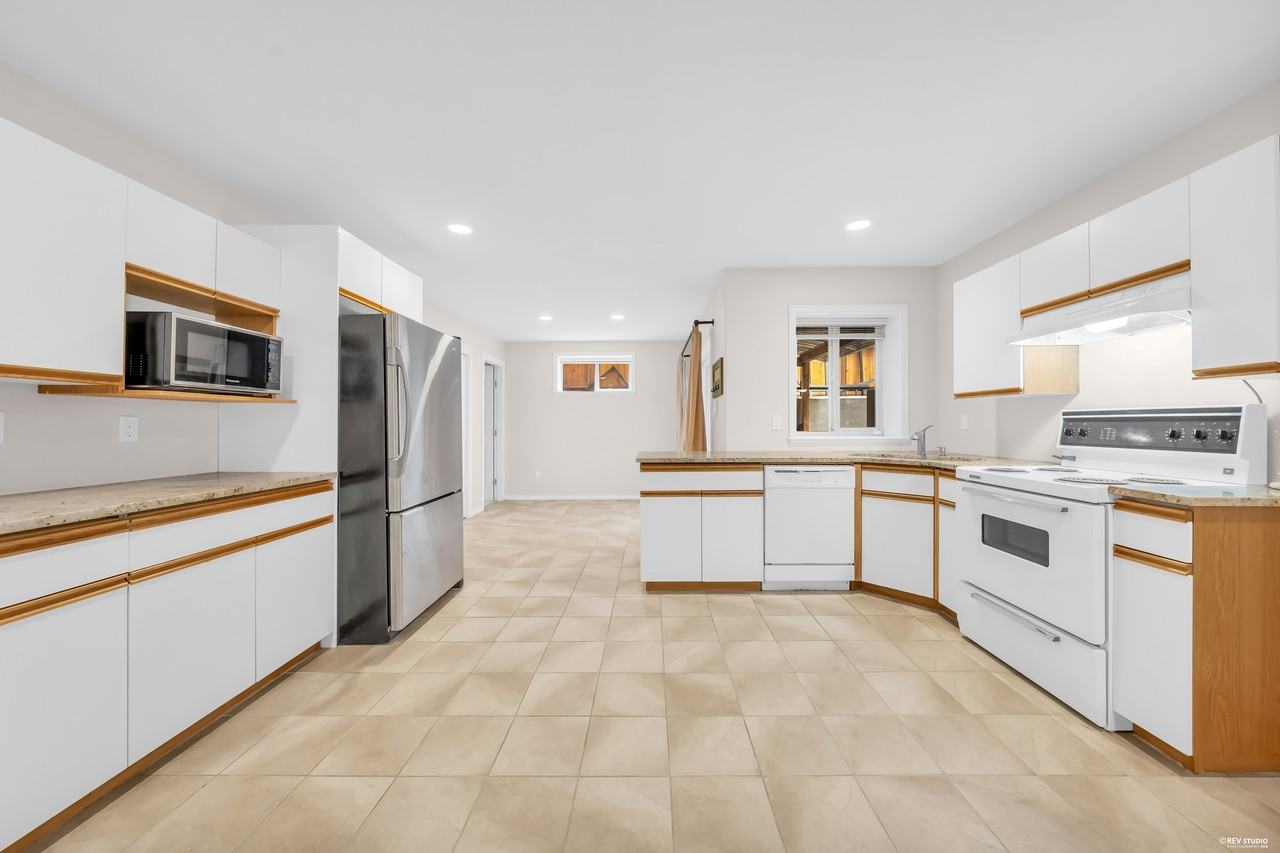 539 Linton Street - Photo 9