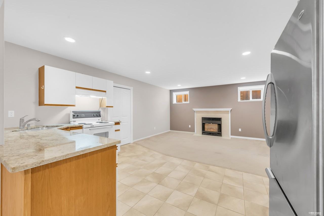 539 Linton Street - Photo 12