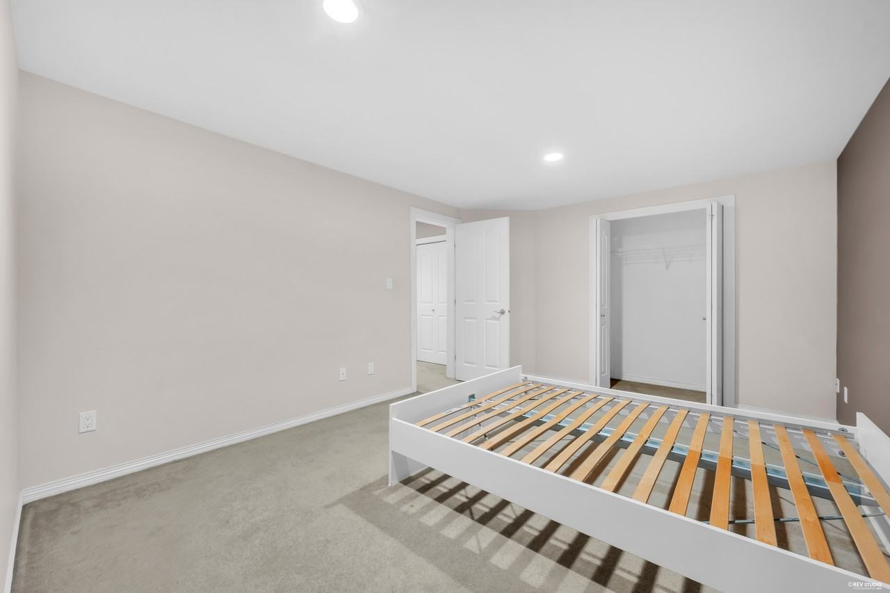 539 Linton Street - Photo 16