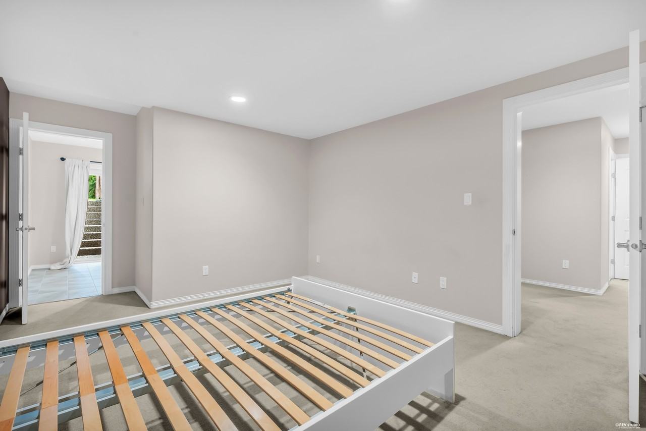 539 Linton Street - Photo 17