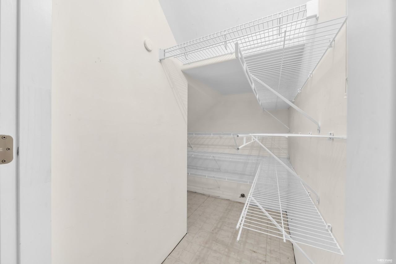 539 Linton Street - Photo 23