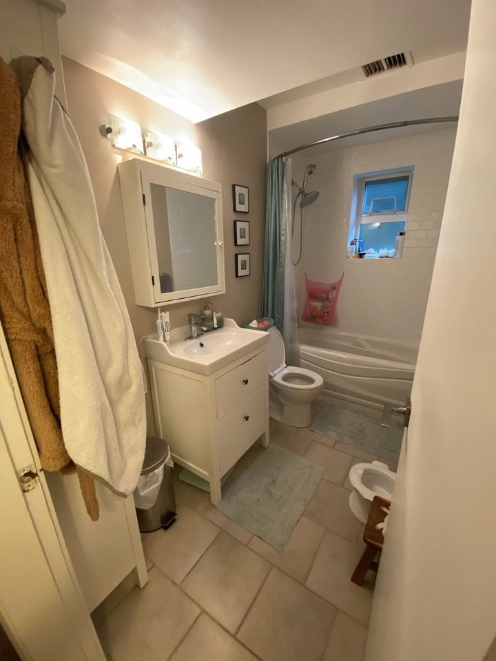 433 11th Street - Photo 5 of 16