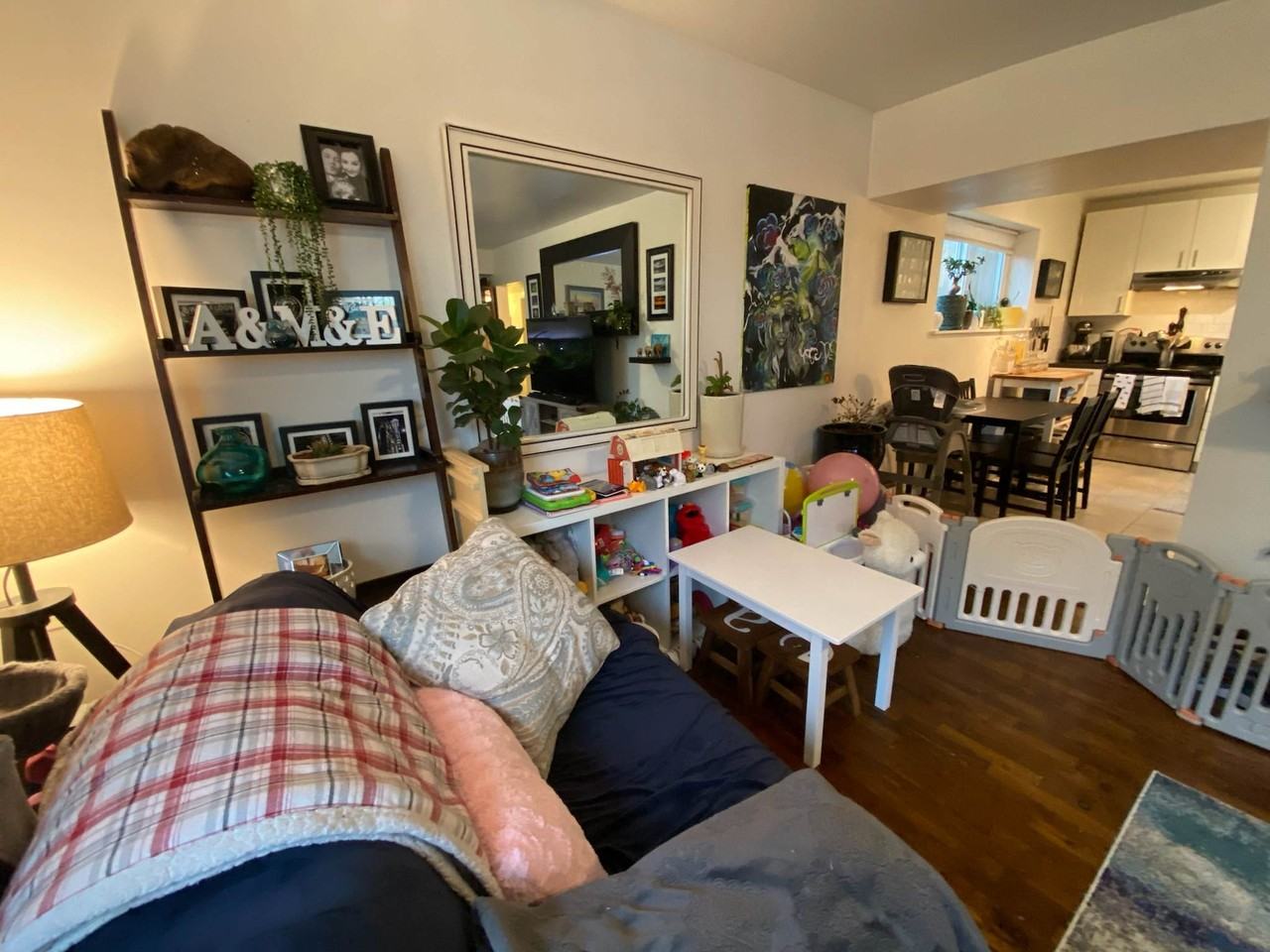 433 11th Street - Photo 3 of 16