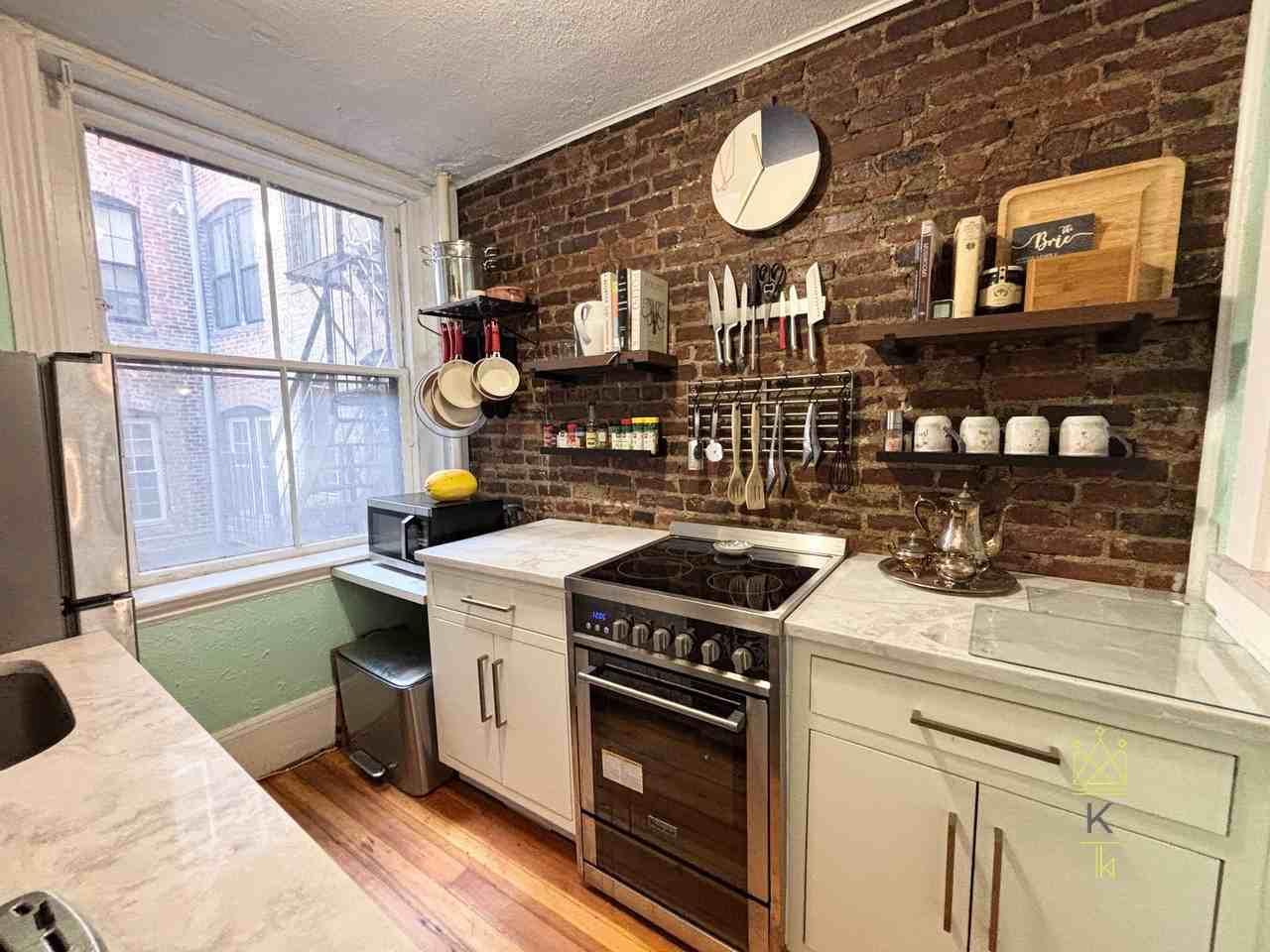21 Revere St #1