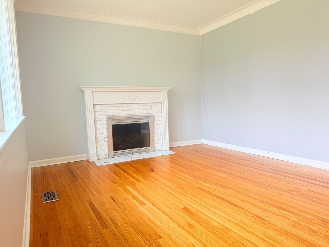 78 Massey Cres - Photo 4 of 23