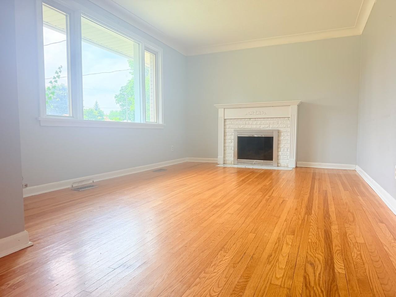 78 Massey Cres - Photo 5 of 23