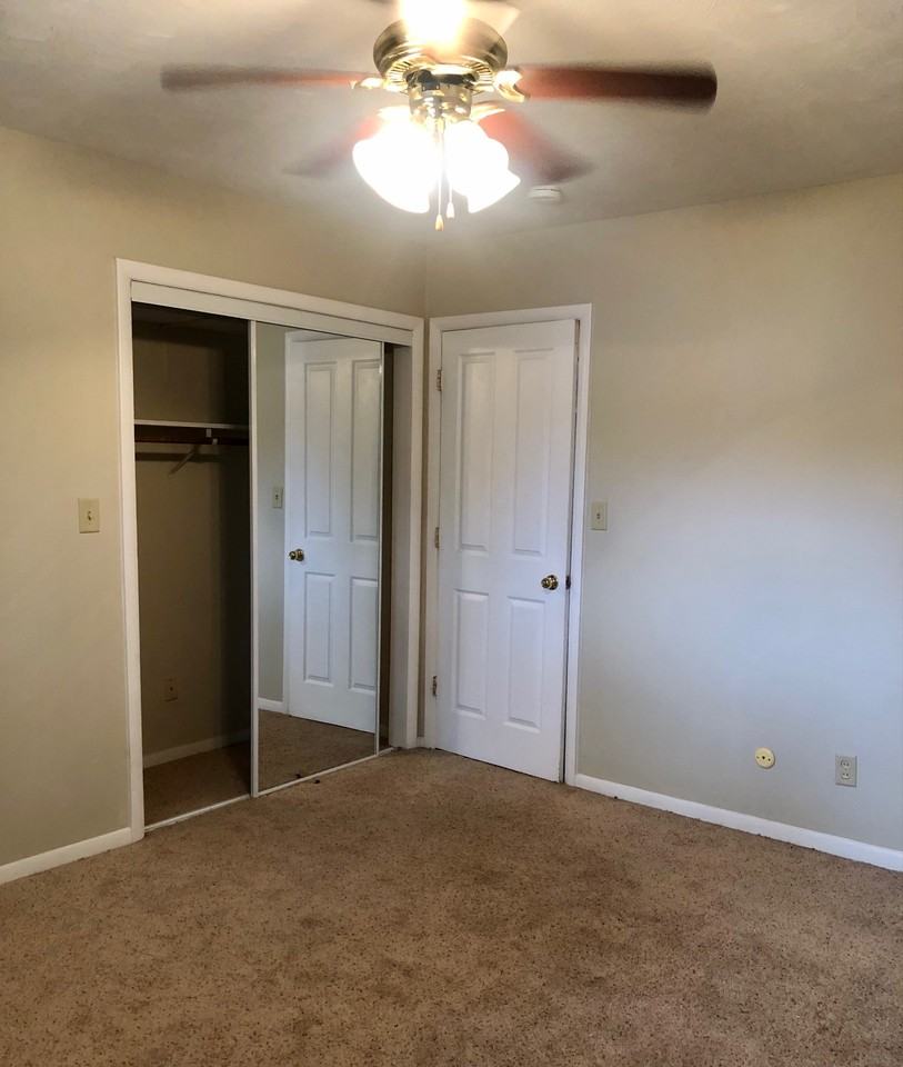 400 E Canedy St #3 - Photo 6 of 10