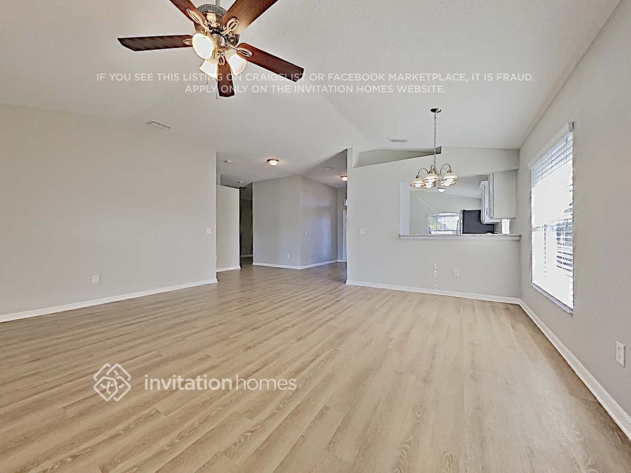 3282 Merrick Ave - Photo 4 of 15
