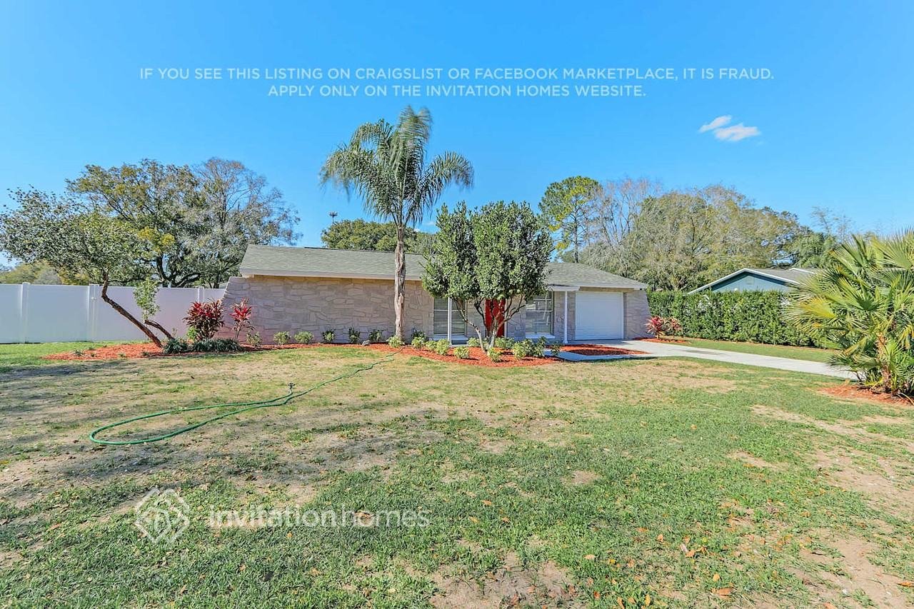 225 Nita Dr - Photo 3 of 16