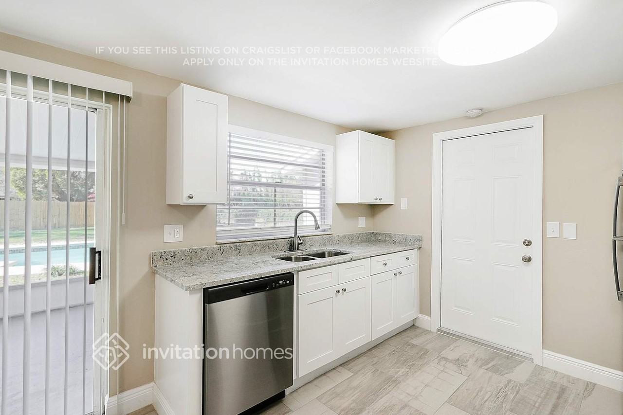225 Nita Dr - Photo 5 of 16