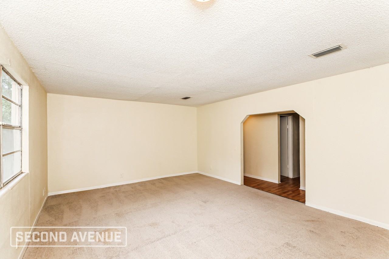 5805 Christobel Ave - Photo 3 of 16