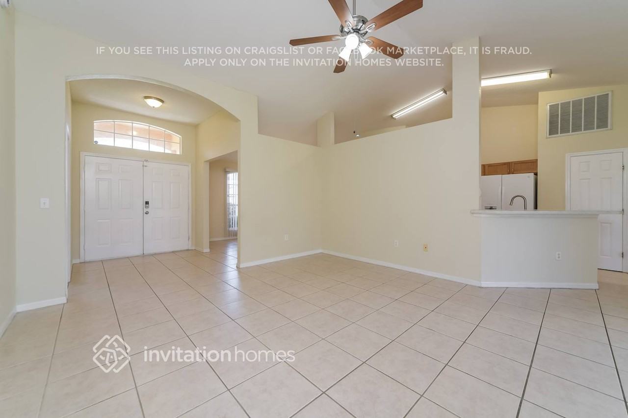515 Eagle Ct - Photo 4 of 17