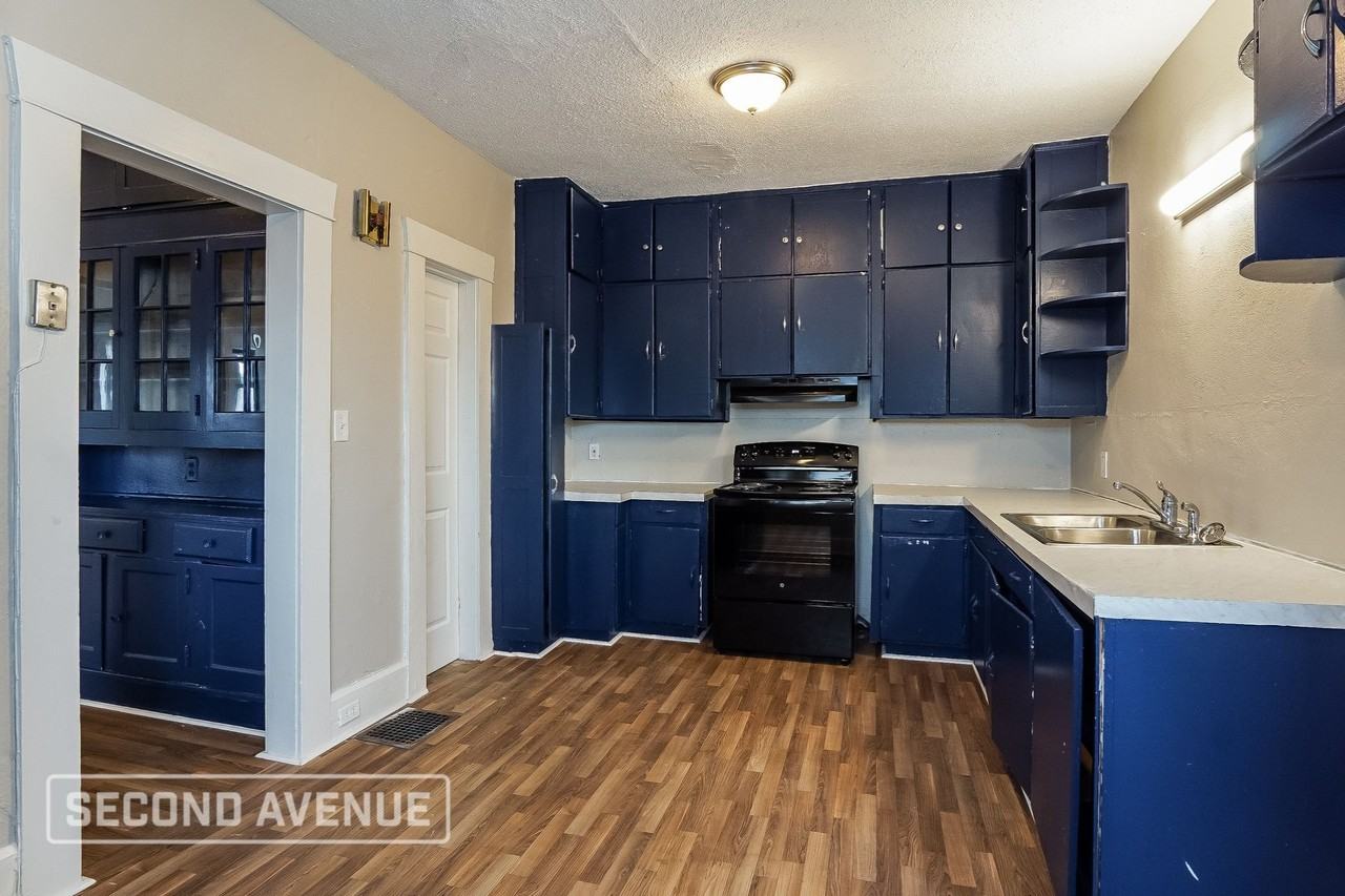 4105 Avenue Q - Photo 4 of 15