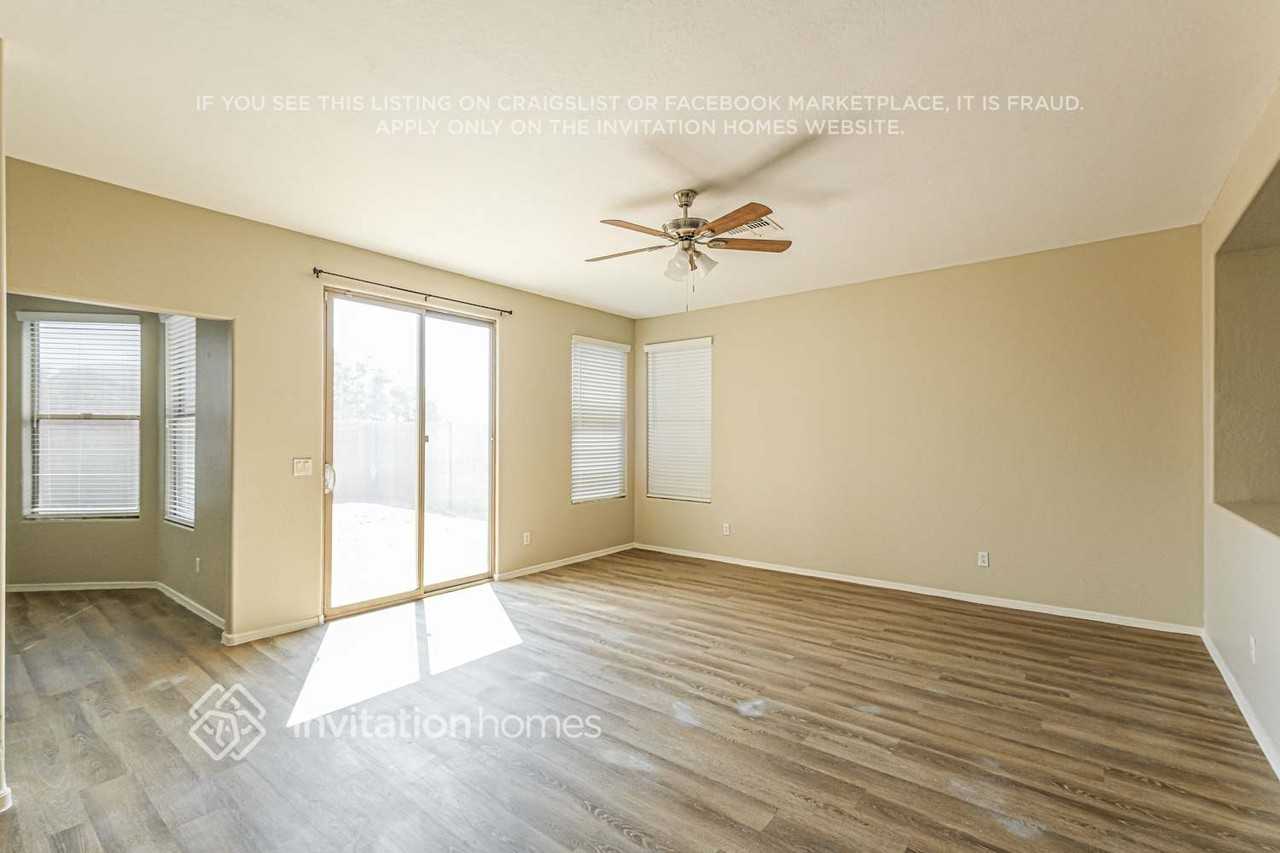 6826 S 30th Ln - Photo 4 of 17