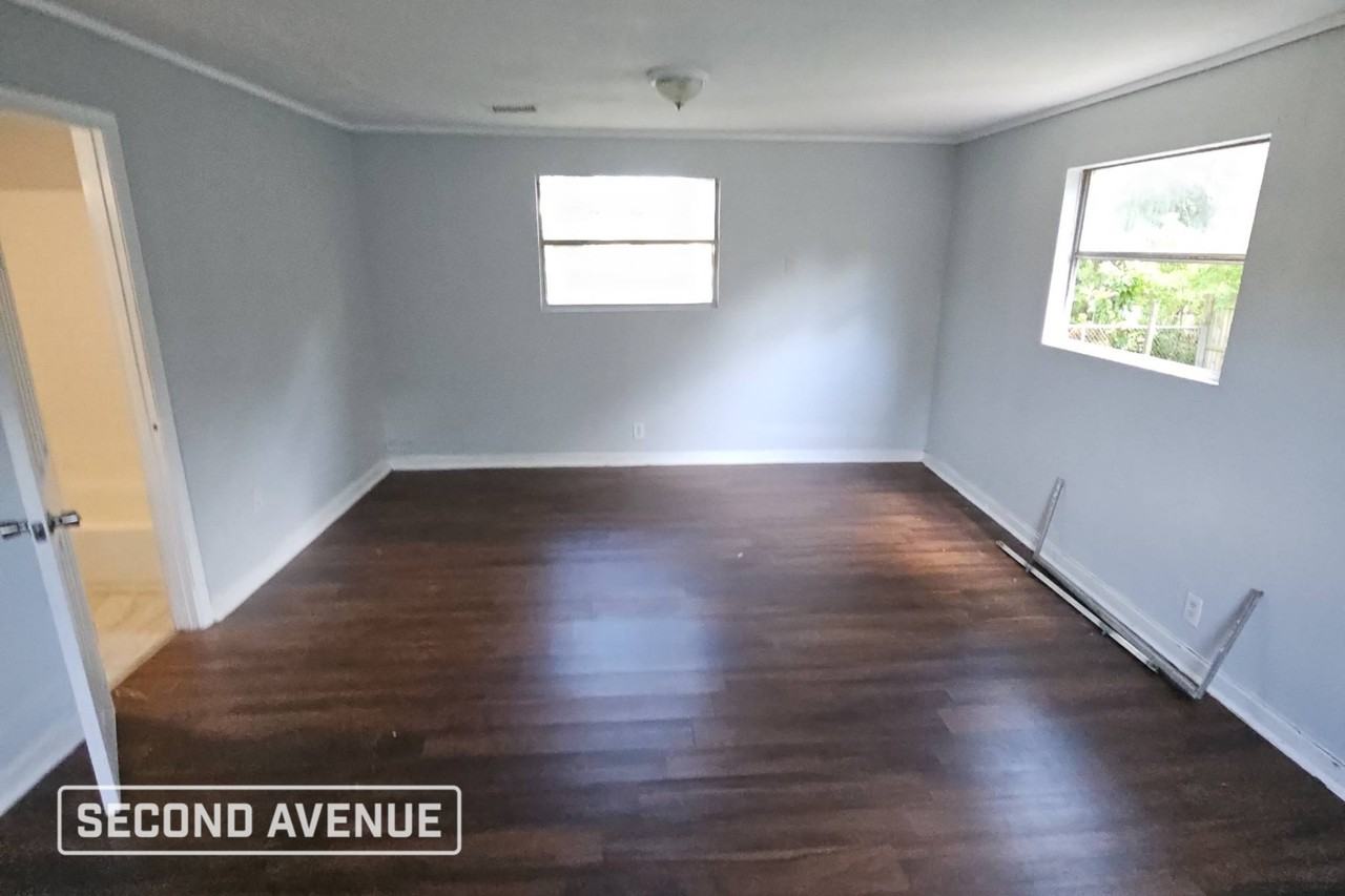 1730 W 19th St - Photo 3 of 10