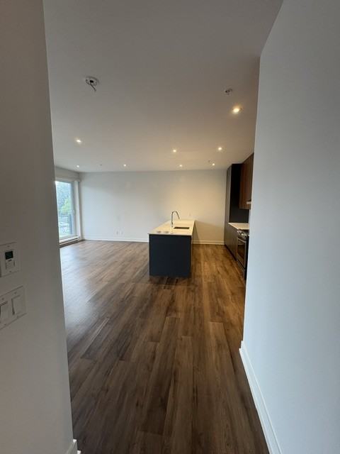 1782 Avenue Victoria #305 - Photo 4 of 11
