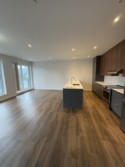 1782 Avenue Victoria #305 - Photo 5 of 11