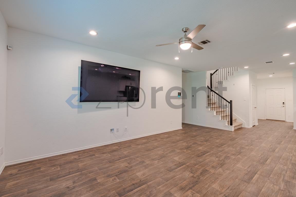 2914 Roman Forest Blvd - Photo 6 of 27