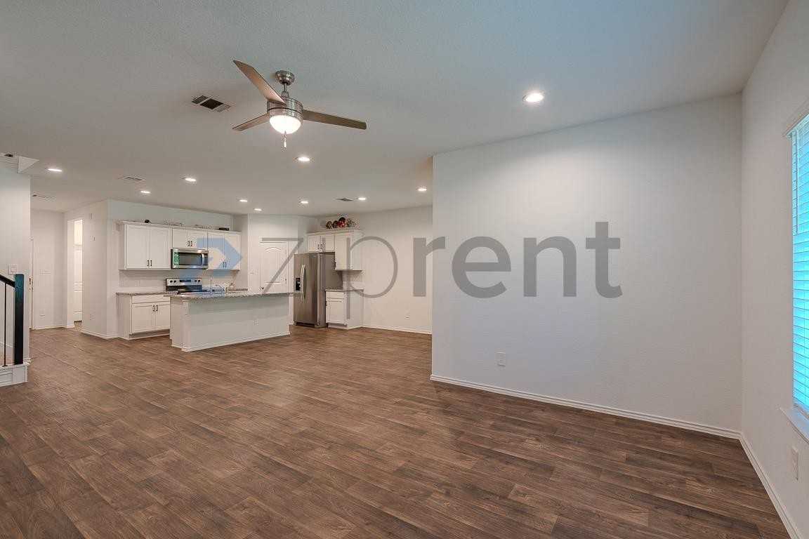 2914 Roman Forest Blvd - Photo 7 of 27