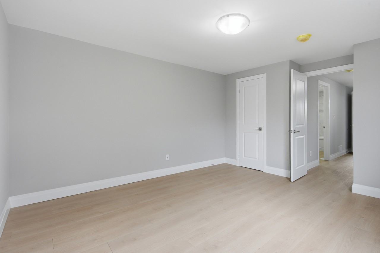 311 Bunting Road - Photo 7 of 11
