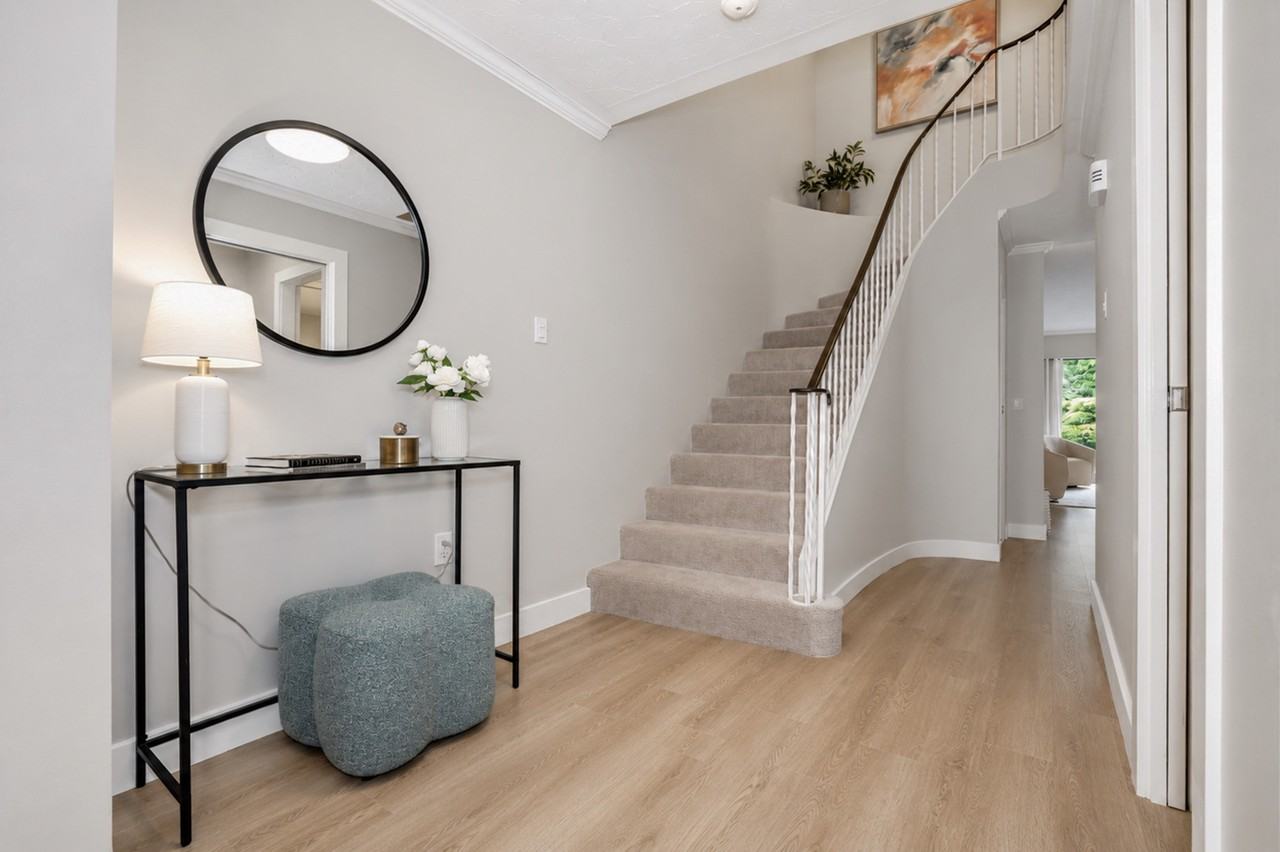 3535 Capilano Road - Photo 5 of 27