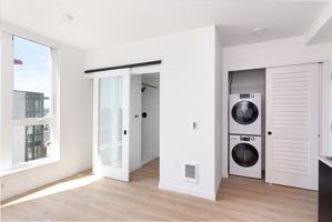 featured image of 838 Ne 66th St