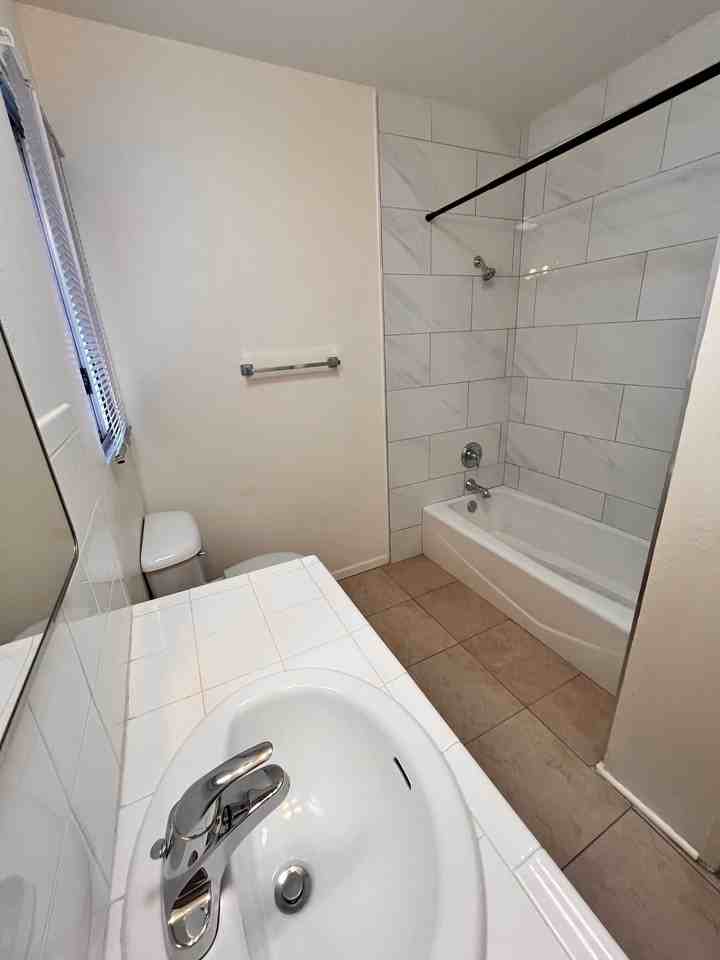 9381 Cellini Ave #3 - Photo 7 of 9