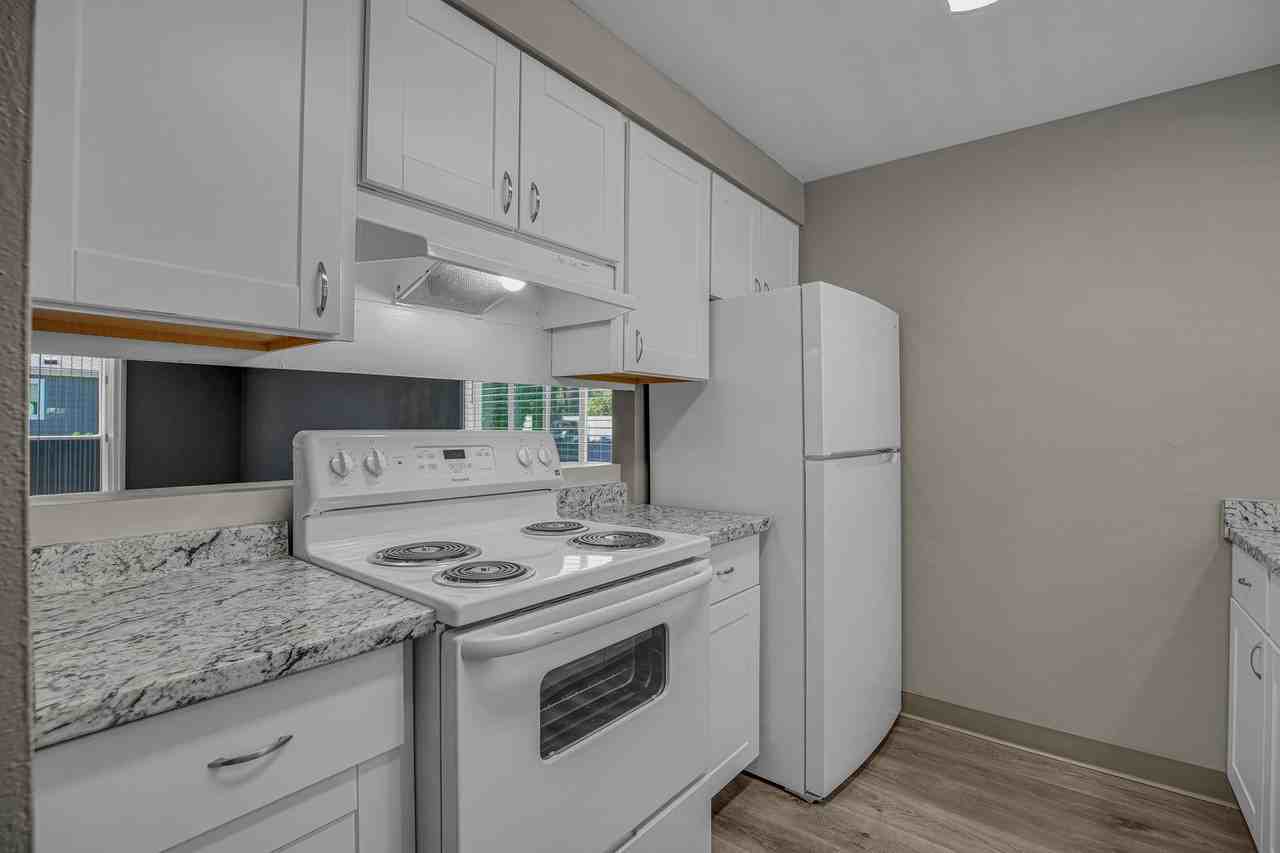 #329 MAPLE VIEW APARTMENTS - Photo 6 of 26
