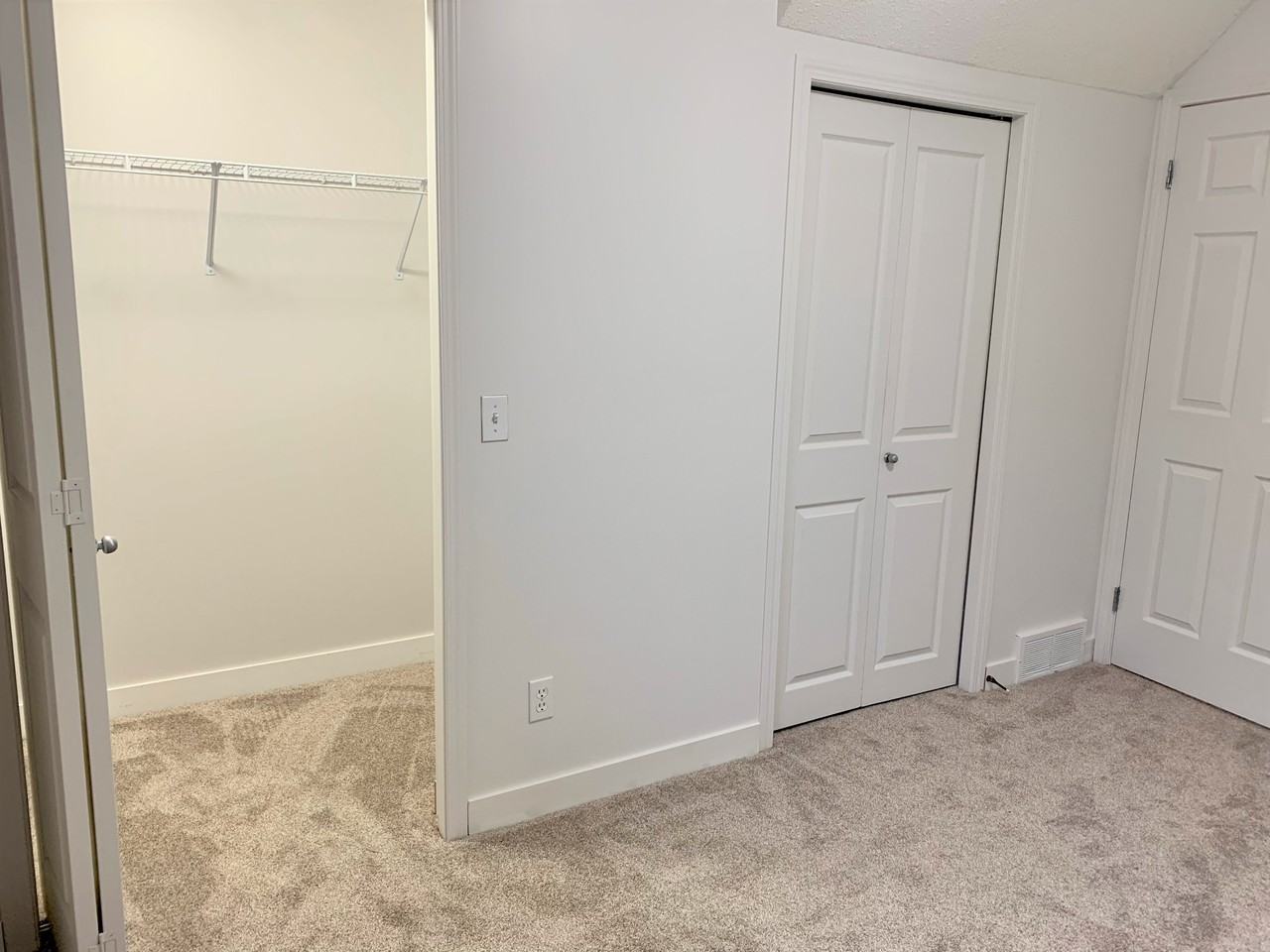 192 Saddlebrook Point NE - Photo 3 of 50
