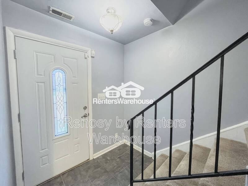 5629 Banbury Ct - Photo 3 of 24