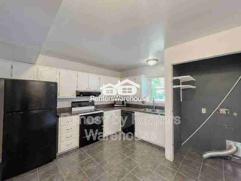 5629 Banbury Ct - Photo 7 of 24