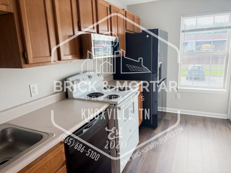 126 N 6th St - Photo 7 of 25