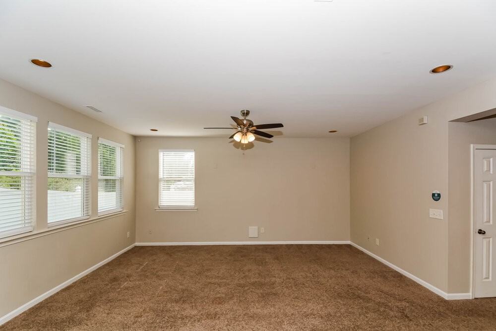 150 Coalyard Dr - Photo 7 of 17