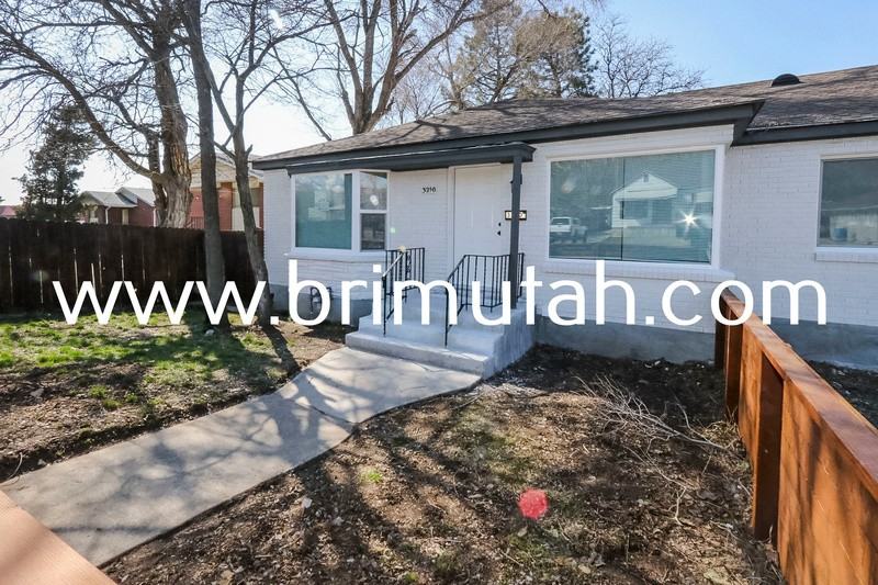 3210 E St - Photo 4 of 20