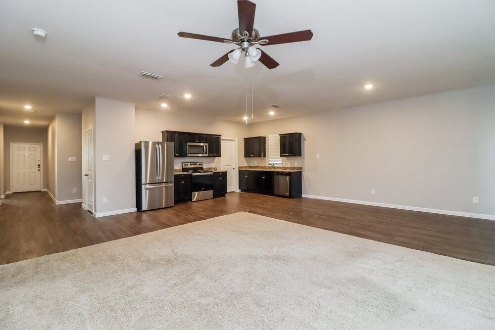 10332 Jameson Ln - Photo 3 of 16