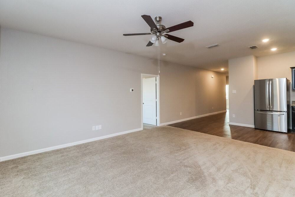 10332 Jameson Ln - Photo 4 of 16