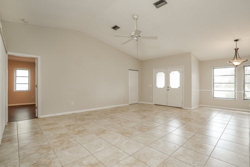 278 Mark Twain Ln - Photo 6 of 25