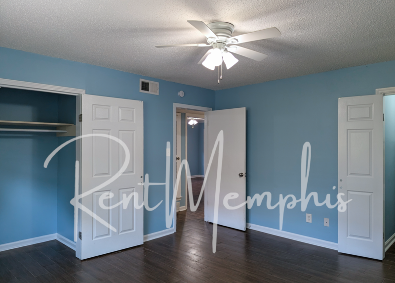 358 E Parkway N #4 - Photo 5 of 14