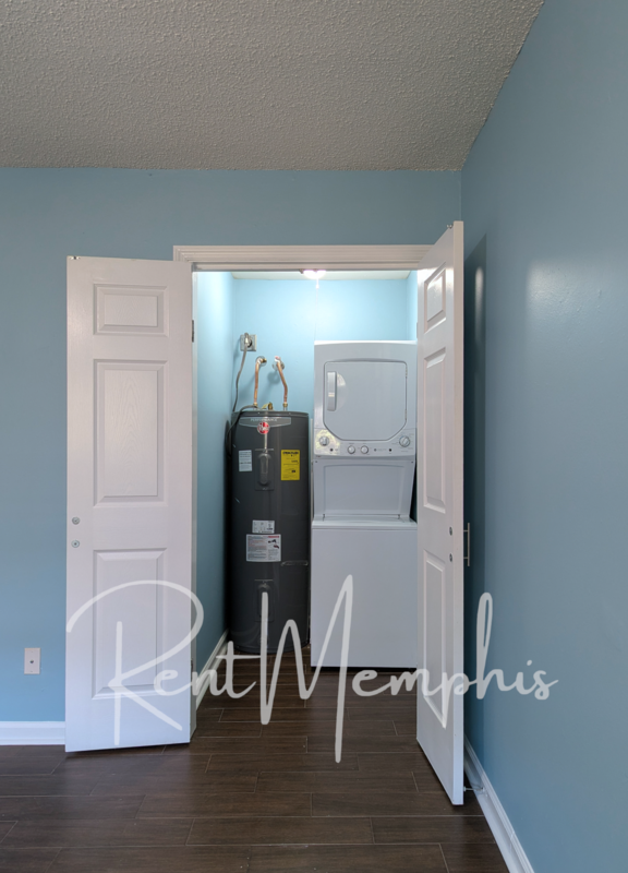 358 E Parkway N #4 - Photo 6 of 14